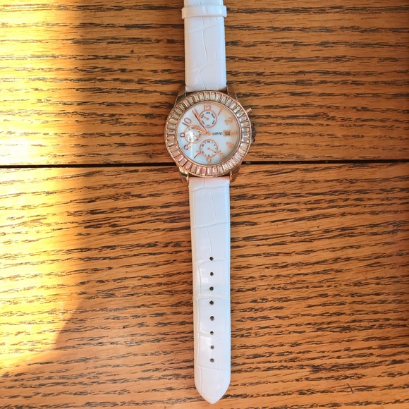 August Steiner Mother of Pearl Rose Gold Watch - Picture 5 of 8